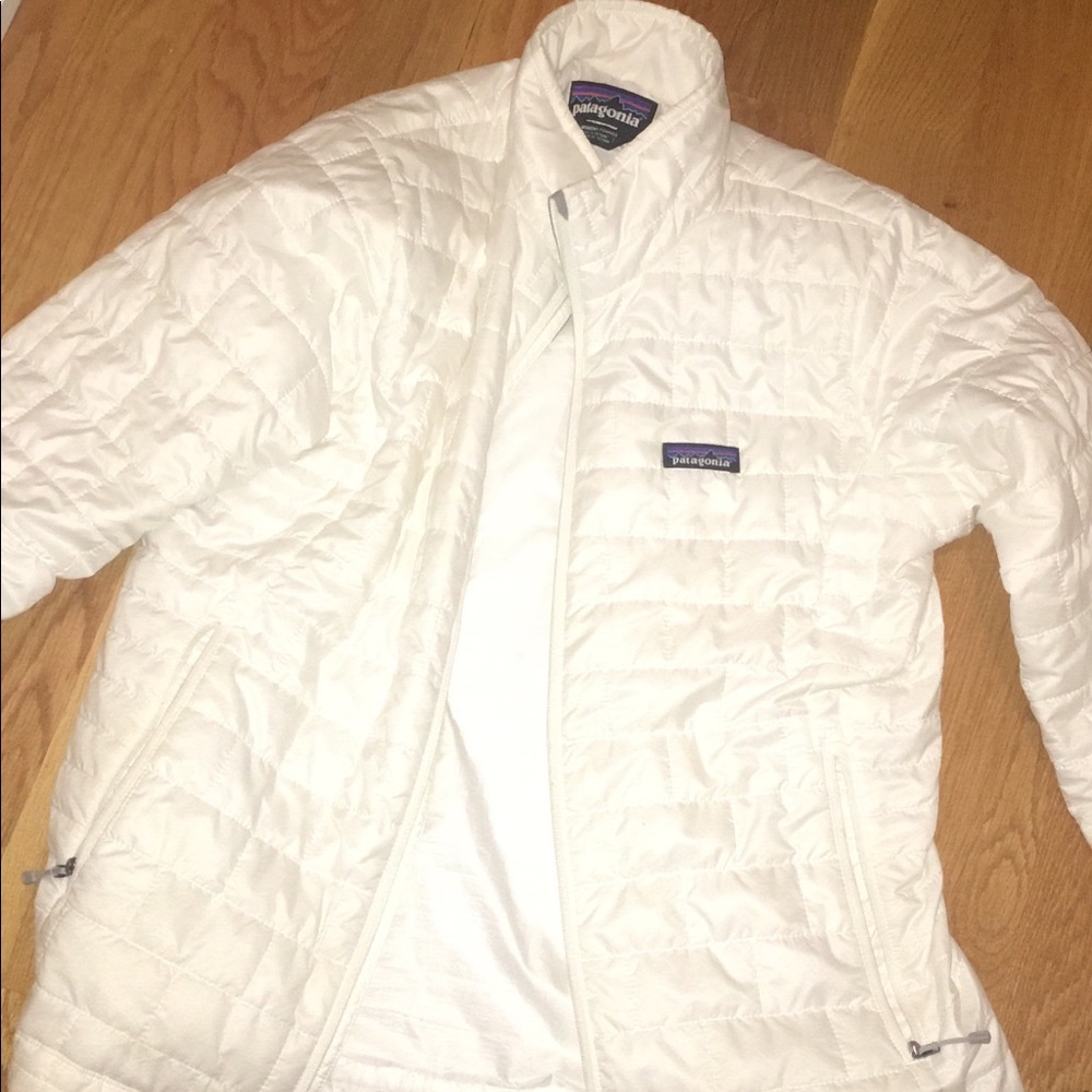 Patagonia large white jacket